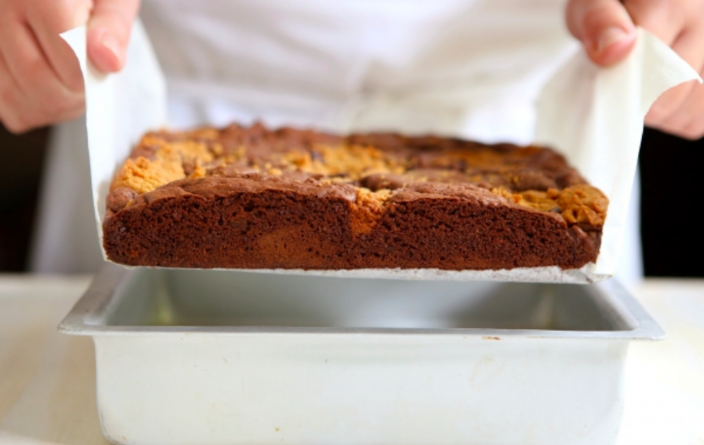 getting cake out of pan with parchment paper